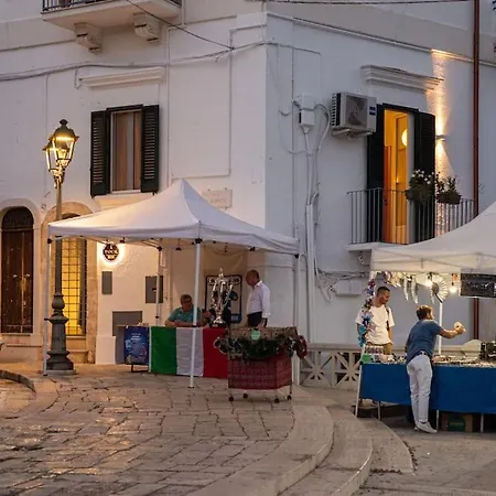 A-typical Mini House *